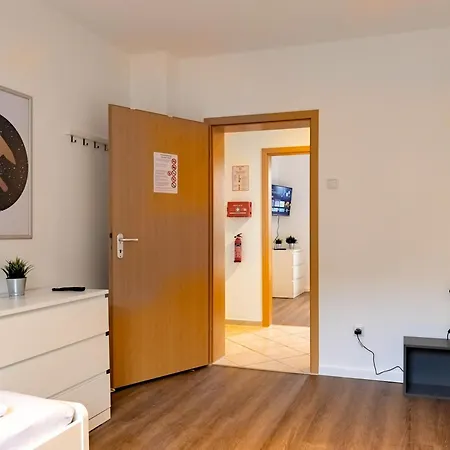 Budgetroom 3 Bedroom Perfect For Teams *