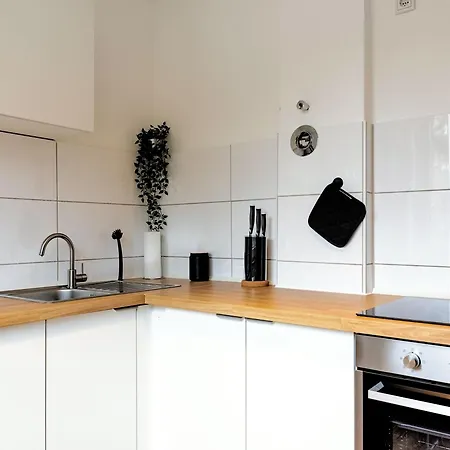Budgetroom 3 Bedroom Perfect For Teams Apartmán