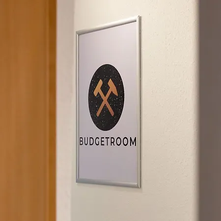 Budgetroom 3 Bedroom Perfect For Teams *