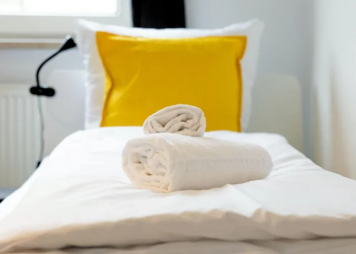 Budgetroom 3 Bedroom Perfect For Teams Gelsenkirchen