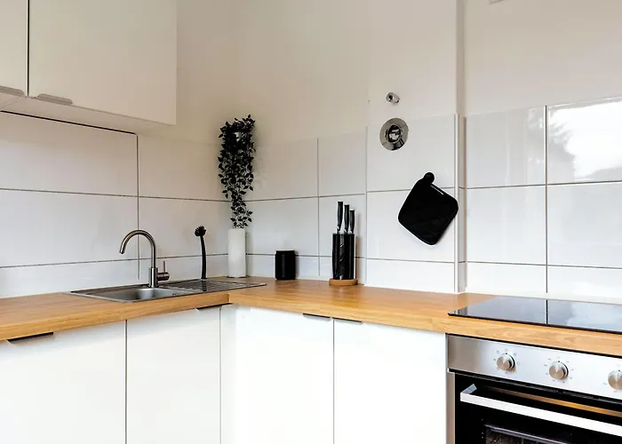 Budgetroom 3 Bedroom Perfect For Teams Apartment