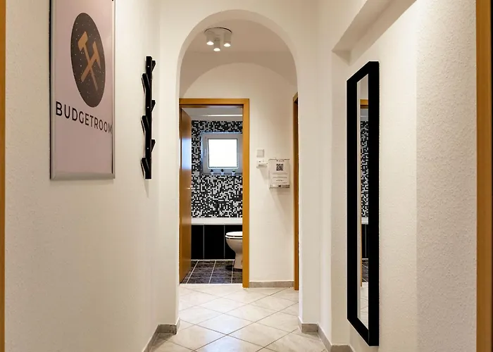 Budgetroom 3 Bedroom Perfect For Teams * Gelsenkirchen